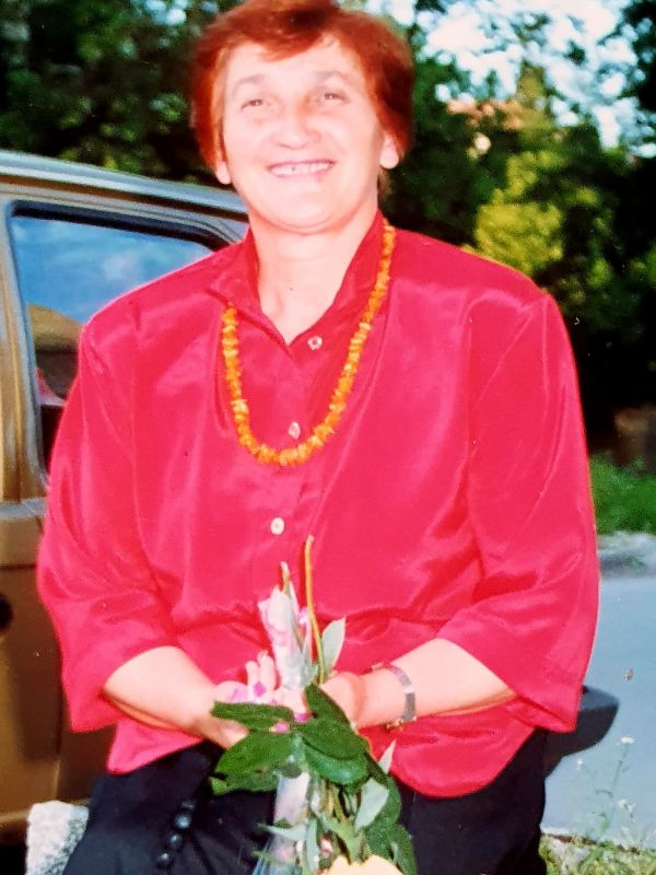 Рубрика "Пещерци" представя Мария Балабанова - прелестната преподавателка по руски език