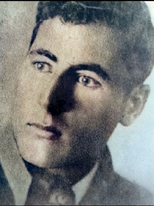 В рубриката "Пещерци"  представяме Петър Арнаудов