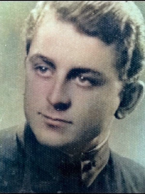 В рубрика "Пещерци"  представяме Петър Козарев